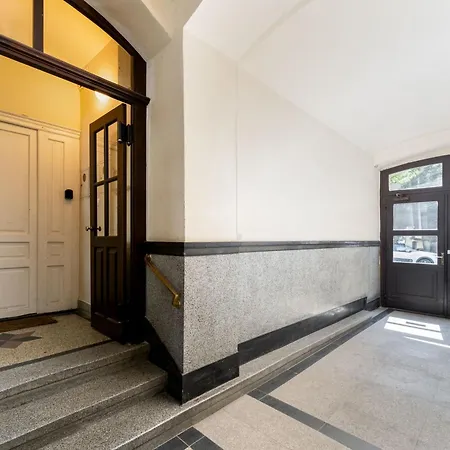 Old Town Spacious Apartment Krakow