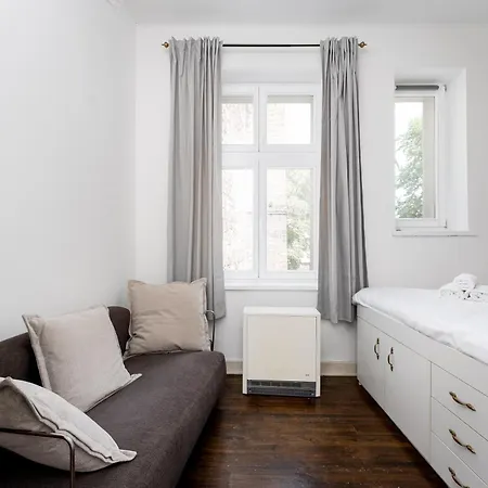 Old Town Spacious By Bookinghost *