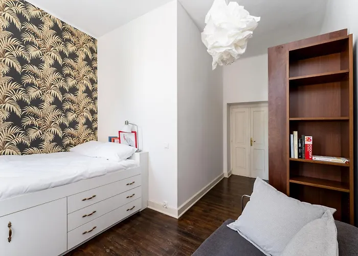 Old Town Spacious By Bookinghost *