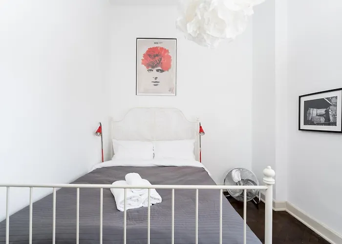 Old Town Spacious By Bookinghost شقة