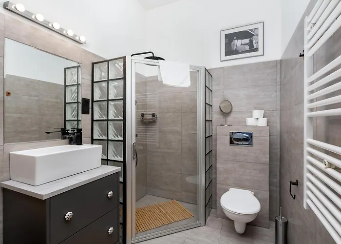 Old Town Spacious By Bookinghost *