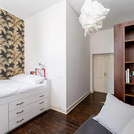 Old Town Spacious By Bookinghost *